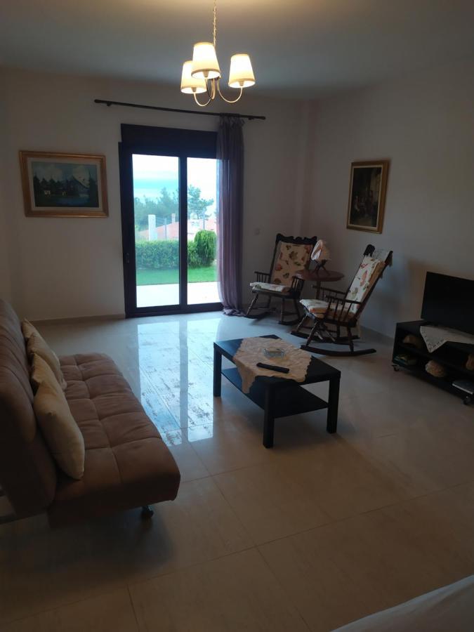 Afrodites Sea View House * Nea Roda